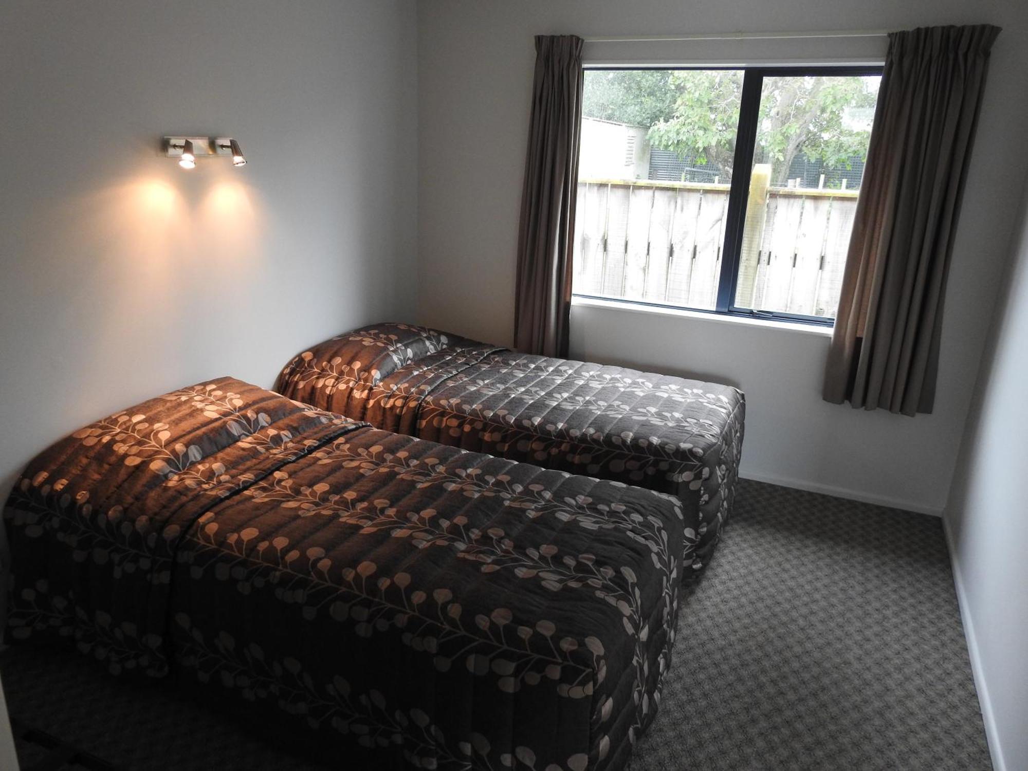Tudor Lodge Motel Hawera Buitenkant foto